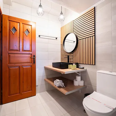 Mani Ilias Ayos Nikolaos