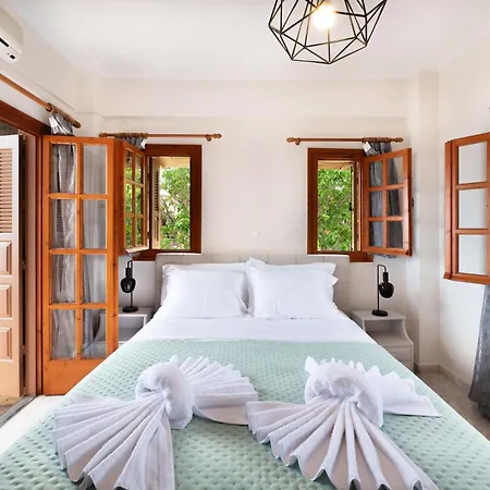 Daire Mani Ilias Ayos Nikolaos