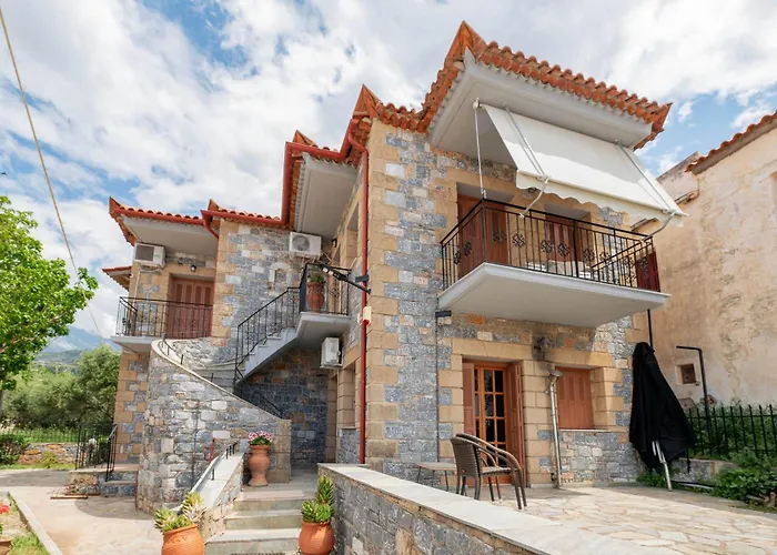 Mani Ilias * Agios Nikolaos (Mani)